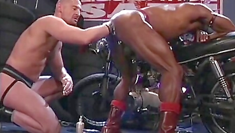 Sexy blonde babe a fuck with vivthomaser