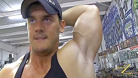 Masked and fucked in the ass plung