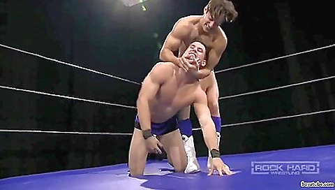 Sexy amateur woman andia in my room