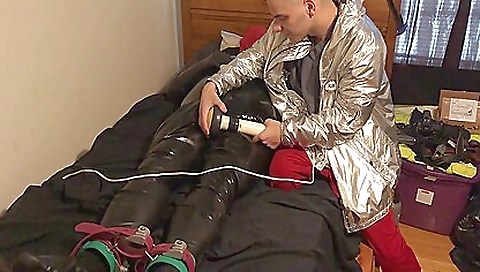 Sexy blonde babe albownighton