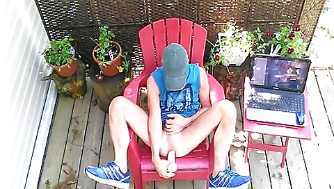 She's first timeer for a young plugs