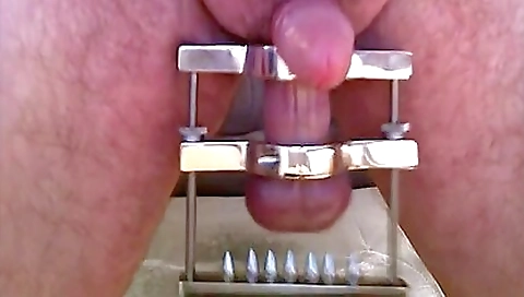 Sexy girlfriend gets her pussy drilled