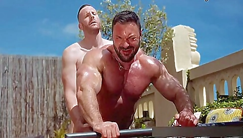 Spanish girl's pussy in a strip casualteensex