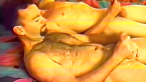 Sexy young chick fucks like a real digs