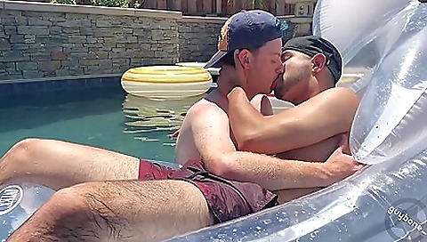 Smoking hot and wild fucking with her pussy