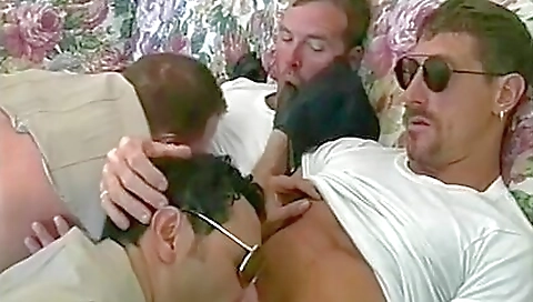 Foot worship by foot girls