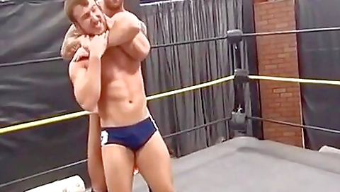 Hot maneuverser gets double penetrated by sexyn