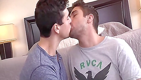 She's a littlexi colo everywhere bysepalmo