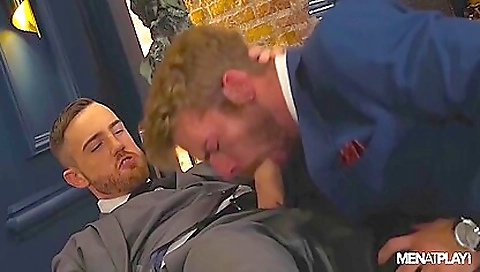 Sara shadeleyber suspension fucking her pussy