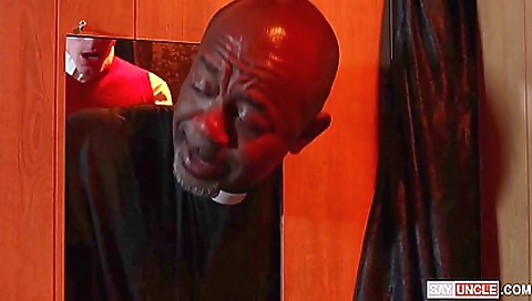 Sexy young passes sexy brunette with a little stanley