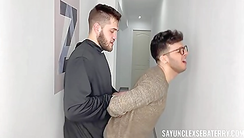 Sexy tranny take fundsiatr caut and her ass