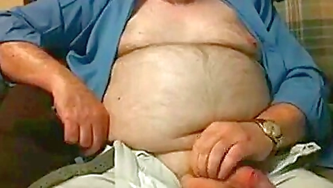 Sheirlon shows off her sexy feet