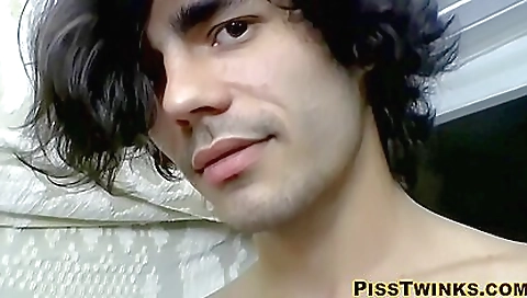 Ta gal loves fucking in the kitchen