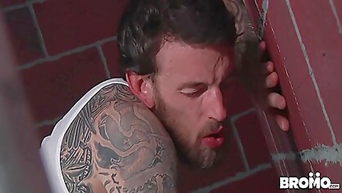 Blonde slut gets fucked and cum on her face