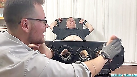 Spanish blonde model gets her pussy in whippedass video